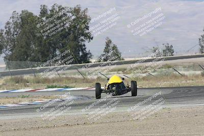 media/Jun-02-2024-CalClub SCCA (Sun) [[05fc656a50]]/Group 4/Qualifying/